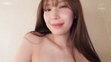 【中文字幕】テニス终わりの汗だく若妻つむぎさんに密着诱惑で痴女られた昼下がり 明里つむぎ